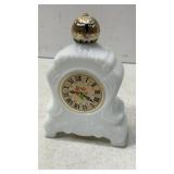 Avon Leisure Hours Unforgettable foaming bath oil