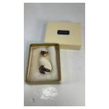 Avon 1982 Porcelain Siamese Cat Pin (in box)
