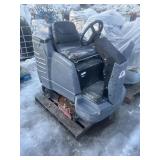 Unisource Ride On Floor Machine