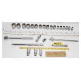 1/2' DRIVE SAE SOCKET SET WITH RATCHET & MISC.