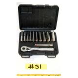 CRAFTSMAN 12 PIECE 1/4' DRIVE SAE SOCKET SET