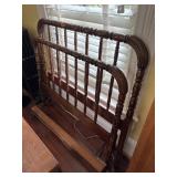 TWIN SIZE WOOD SPINDLE BED