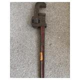 ADJUSTABLE PIPE WRENCH