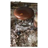 ROLLING SHOP STOOL