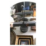 ADJUSTABLE DESK LAMP