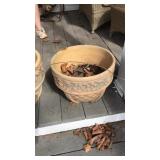 CONCRETE ORNATE FLOWER POT