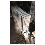 ANTIQUE CAST IRON HEATER VERY HEAVY