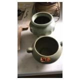 2 GREEN PLANTERS
