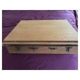 EASEL BOX AND CONTENTS