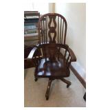 ROLLING WOODEN OFFICE CHAIR