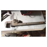 ADJUSTABLE PIPE WRENCH