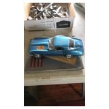 1965 CHEVY CORVETTE DIE CAST & BOOK