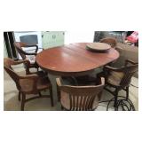 DINING ROOM TABLE WITH 2 LEAVES & 5 CHAIRS