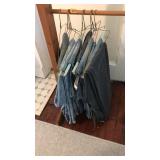 8 PAIRS OF MENS JEANS