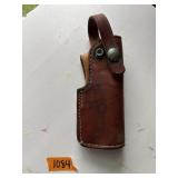 LEATHER BELTLOOP PISTOL HOLDER