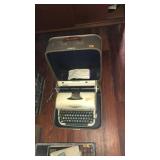 REMINGTON QUIET-RITER ELEVEN IN CASE