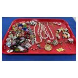 TRAY OF ASST COSTUME JEWELRY