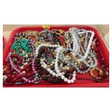 TRAY OF ASST COSTUME JEWELRY