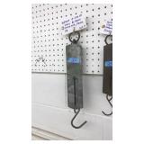 ANTIQUE SCALE BY PENN SCALE MFG, PHILA. PA 0-100LB