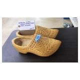 DUTCH CARVED WOOD SHOES FROM HOLLAND