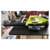RYOBI 18VOLT LEAF BLOWER, BATTERY & CHARGER