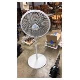 LASKO FLOOR FAN