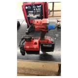 MILWAUKEE FUEL 1/2" IMPACT WRENCH W/CHARGER