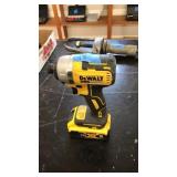 DEWALT IMPACT DRIVER
