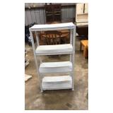 PLASTIC 4 TIER STORAGE SHELF