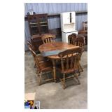 WOOD DINING ROOM TABLE WITH LEAF & 6 CHAIRS
