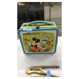 WALT DISNEY WORLD TIN LUNCH BOX