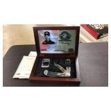 JEFF GORDON COLLECTOR KNIFE AND ZIPPO IN CASE