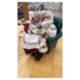 SANTA & MRS. CLAUS MUSIC BOX FIGURINE