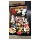 FLAT OF ASST. CHRISTMAS ORNAMENTS