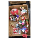 FLAT OF ASST. CHRISTMAS ORNAMENTS