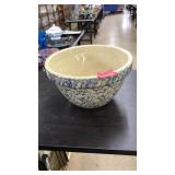 ROSEVILLE 9" SPONGEWARE POTTERY BOWL