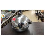 PENGUIN HOT AND COLD SERVER