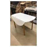 DROP LEAF DINING ROOM TABLE