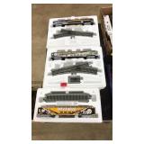 3 PITTSBURGH STEELERS MODEL TRAIN CARS & TRACKS