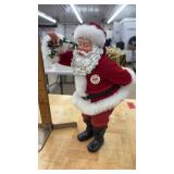 "KISS ME IM SANTA" CLOTHTIQUE FIGURINE