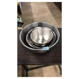 STAINLESS STEEL NESTING MIXING BOWLS