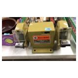 BLACK & DECKER 5" BENCH GRINDER