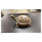 VNTG. UNIVERSAL STATUARY TORTOISE FIGURINE