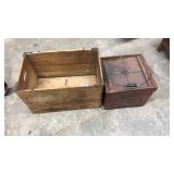 2 WOOD CRATES
