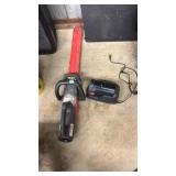 TROY BILT HEDGE TRIMMER WITH BATTERY & CHARGER