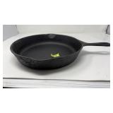 CAST IRON SKILLET NO.10