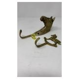 2 BRASS HORSE WALL HOOKS