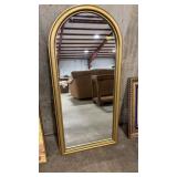 ARCHED WALL MIRROR