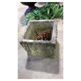 DECORATIVE CONCRETE PLANTER