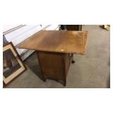 DROP LEAF WOOD TEA CART ON WHEELS